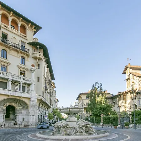 Modern 100 Meters From Piazza Mincio *