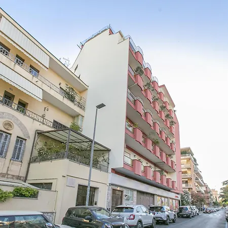 Modern 100 Meters From Piazza Mincio * Rome