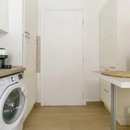 Appartement Modern 100 Meters From Piazza Mincio *