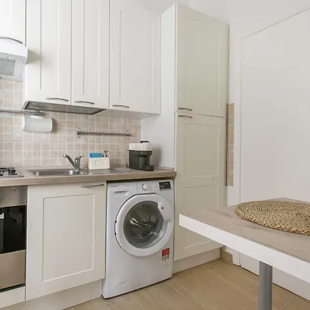 Appartement Modern 100 Meters From Piazza Mincio *