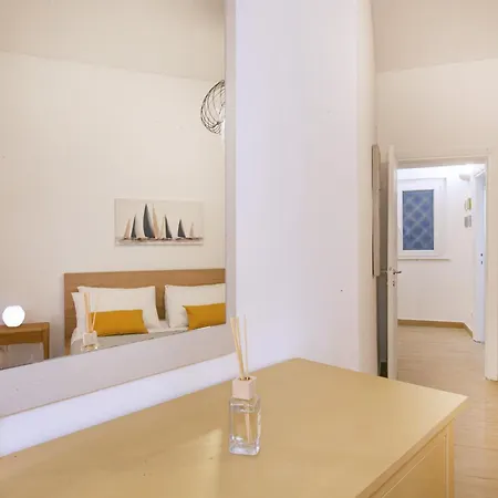 Modern 100 Meters From Piazza Mincio Appartement Rome